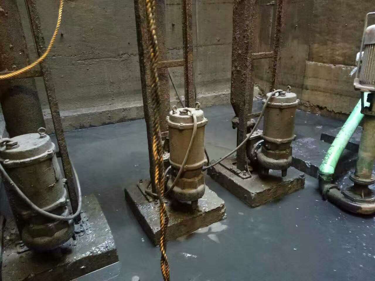 进贤污水池清理